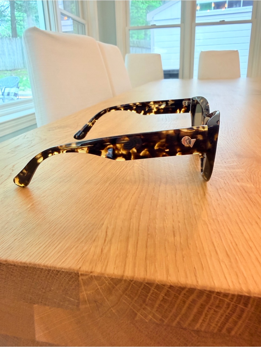 Clare V Sophia sunglasses - Zebra Tortoise NWT $180 - Picture 11 of 13